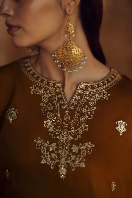 Oraila – Luxury Silk 3-Piece Suit | Sherrys