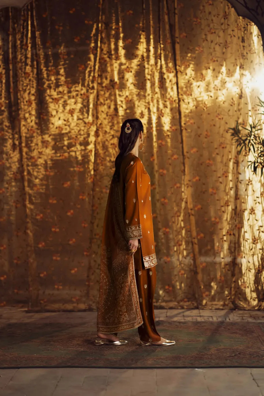 Oraila – Luxury Silk 3-Piece Suit | Sherrys