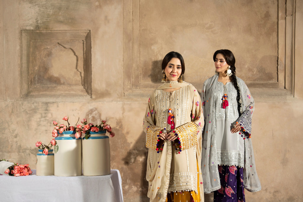 Karma - Saj Dhaj - F-526  Silver & Royal