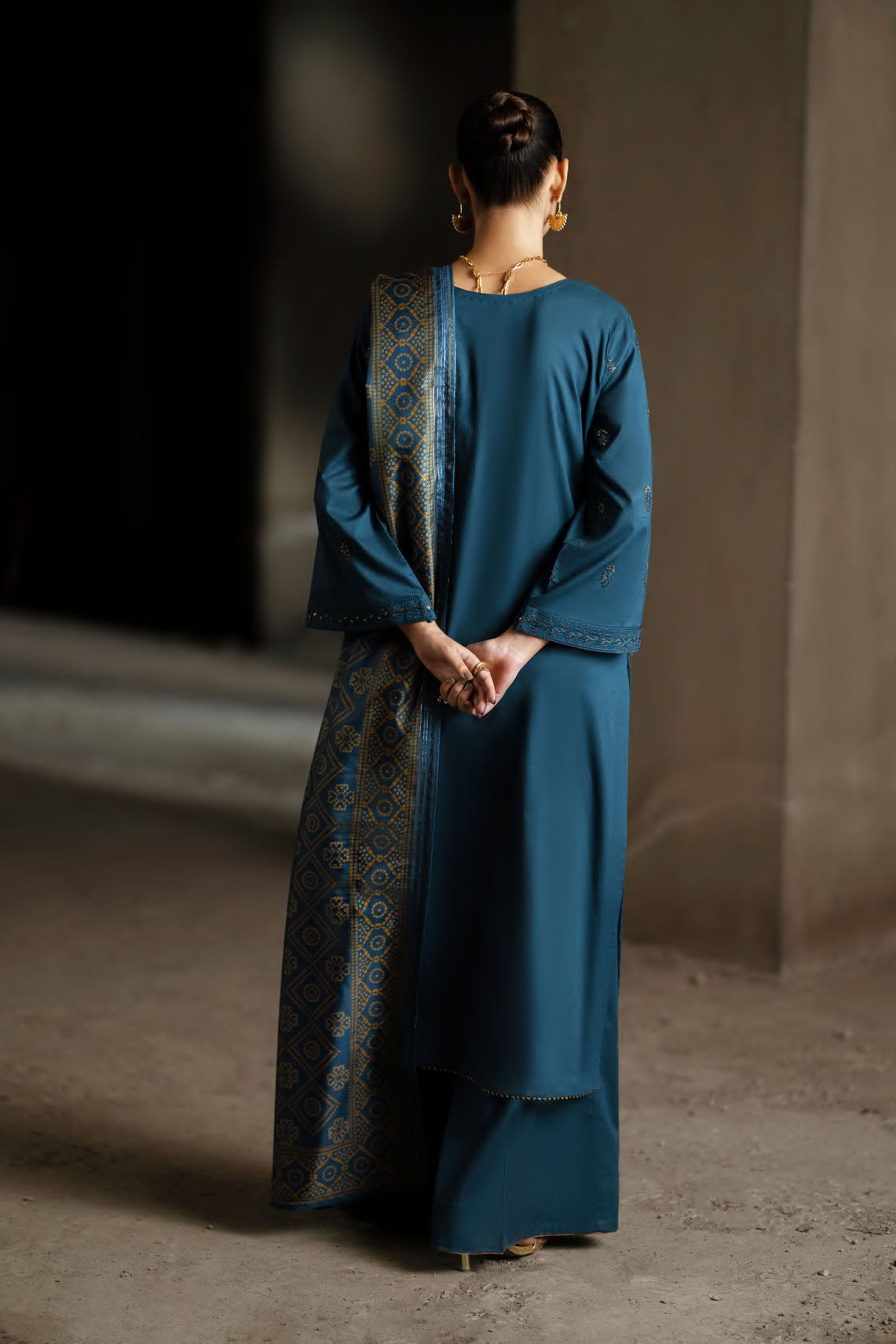 Casual Lite - Teal Radiance
