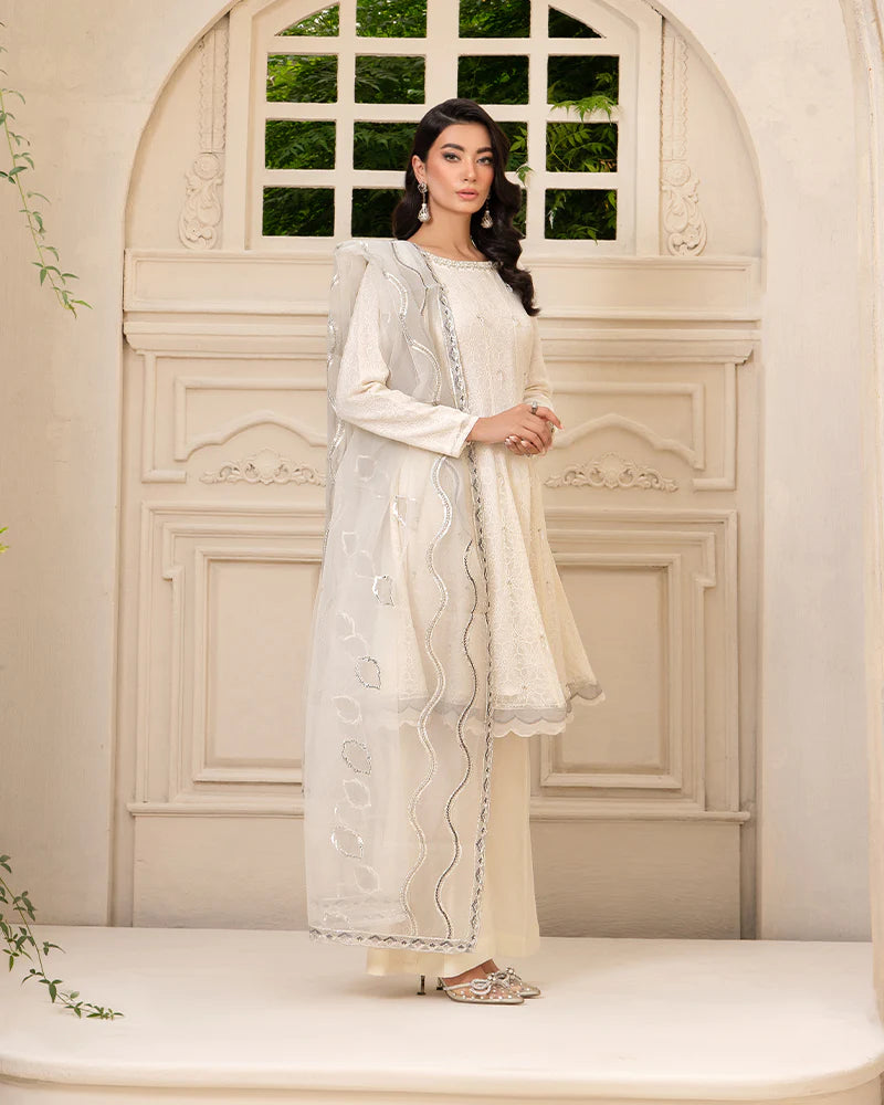 AN-32 - Sherry's wardrobe