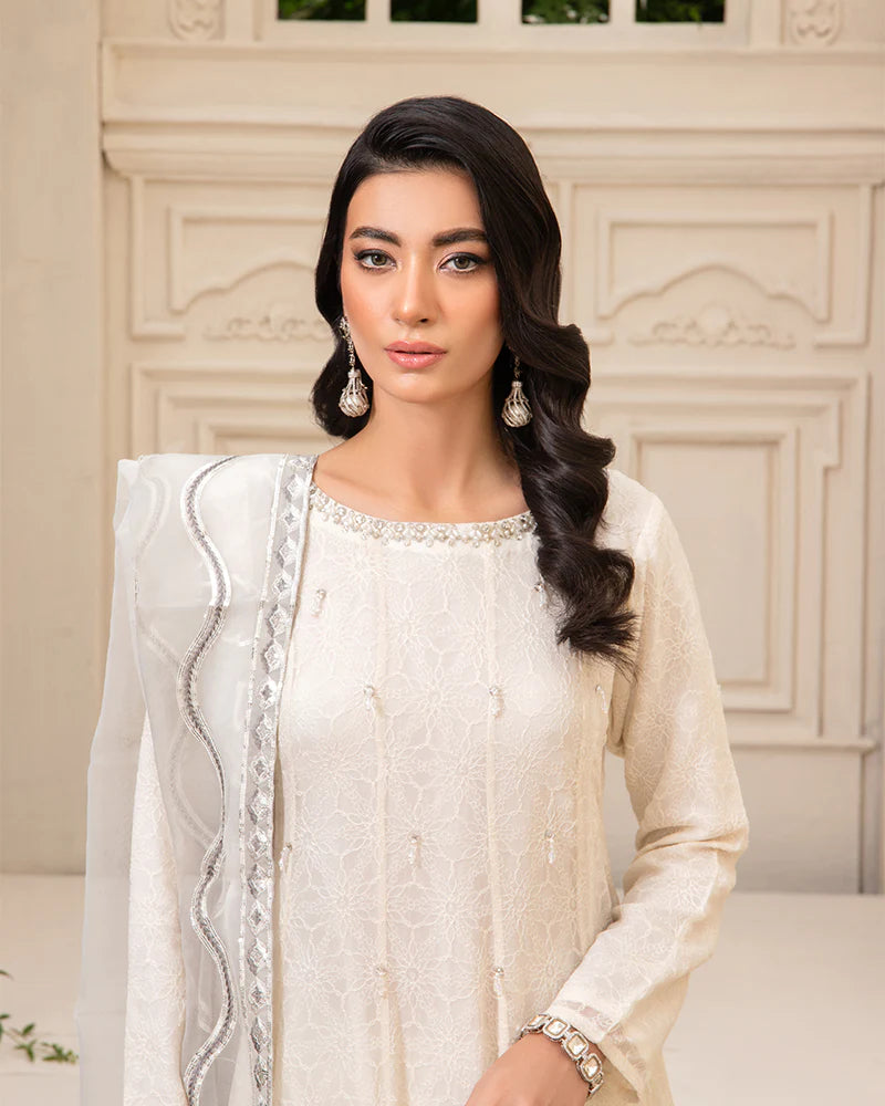 AN-32 - Sherry's wardrobe