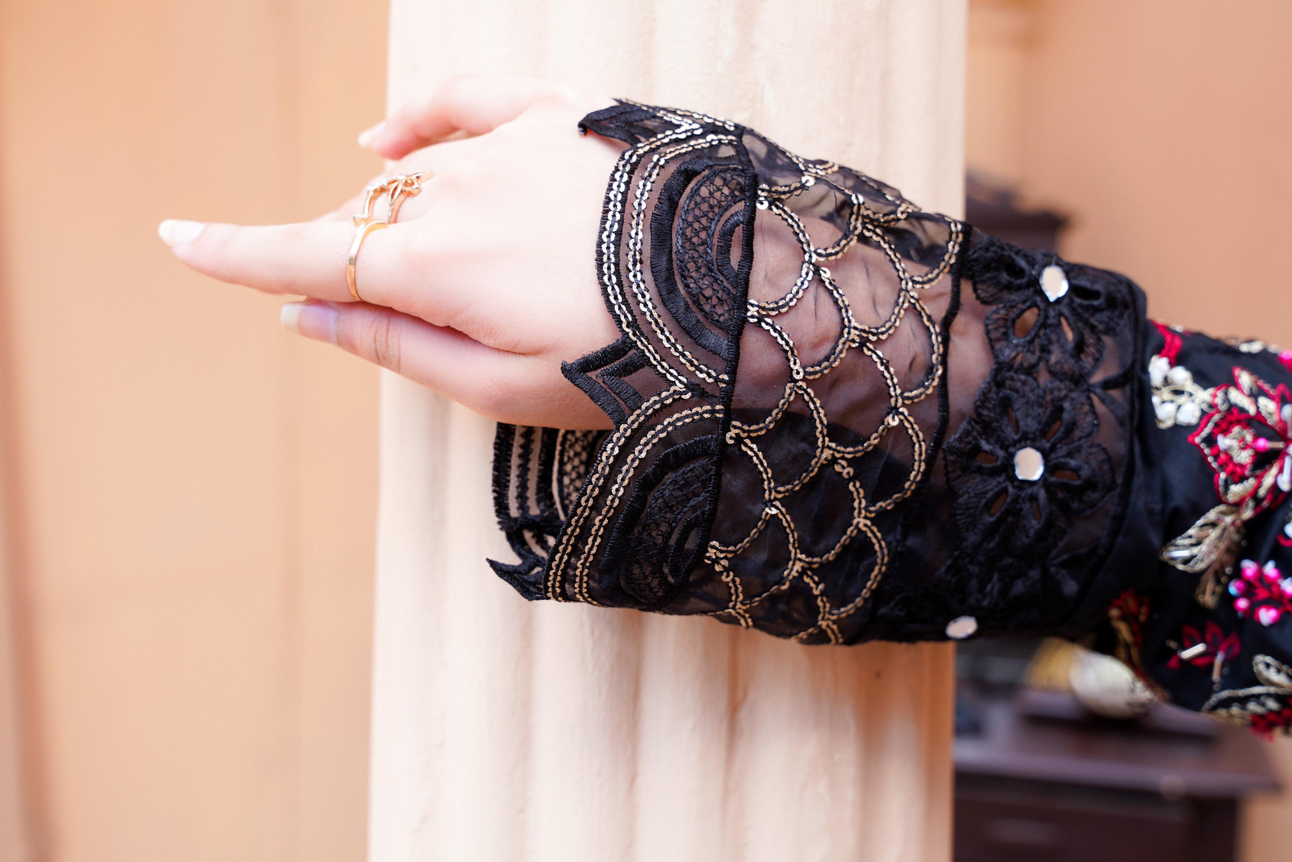 Manolia - Sherry's wardrobe