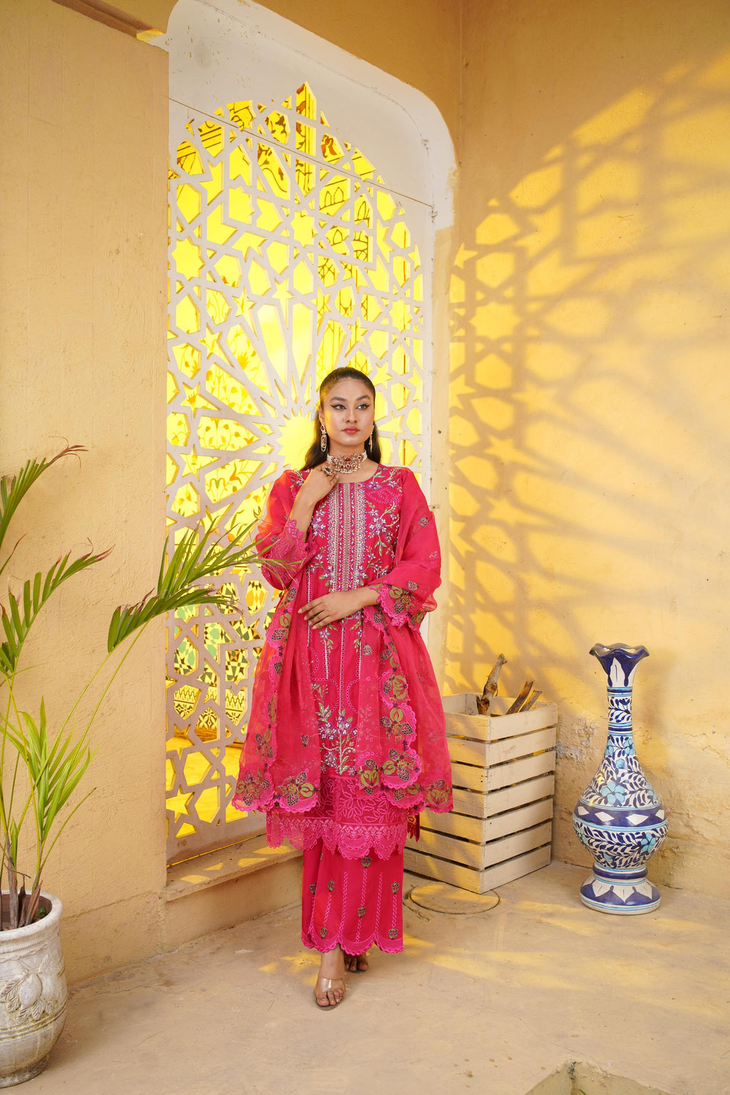 Arooshi - Sherry's wardrobe