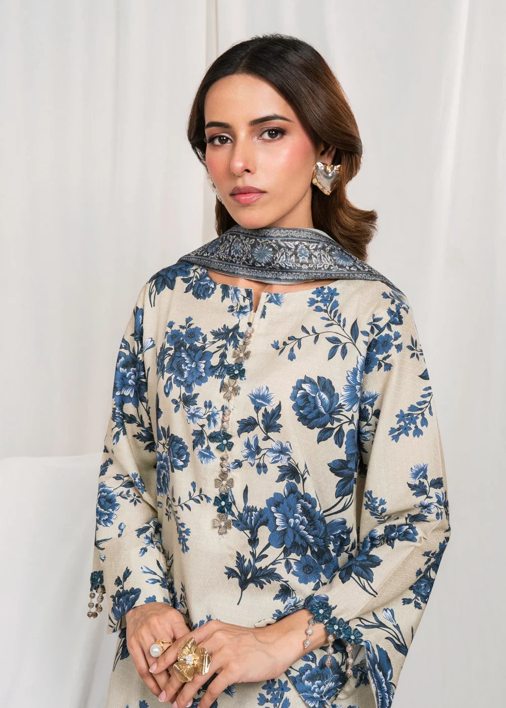 Phool-Lawn
