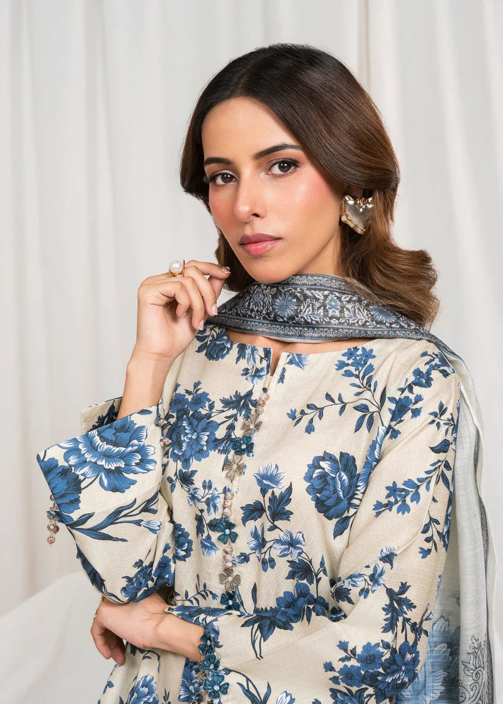 Phool-Lawn