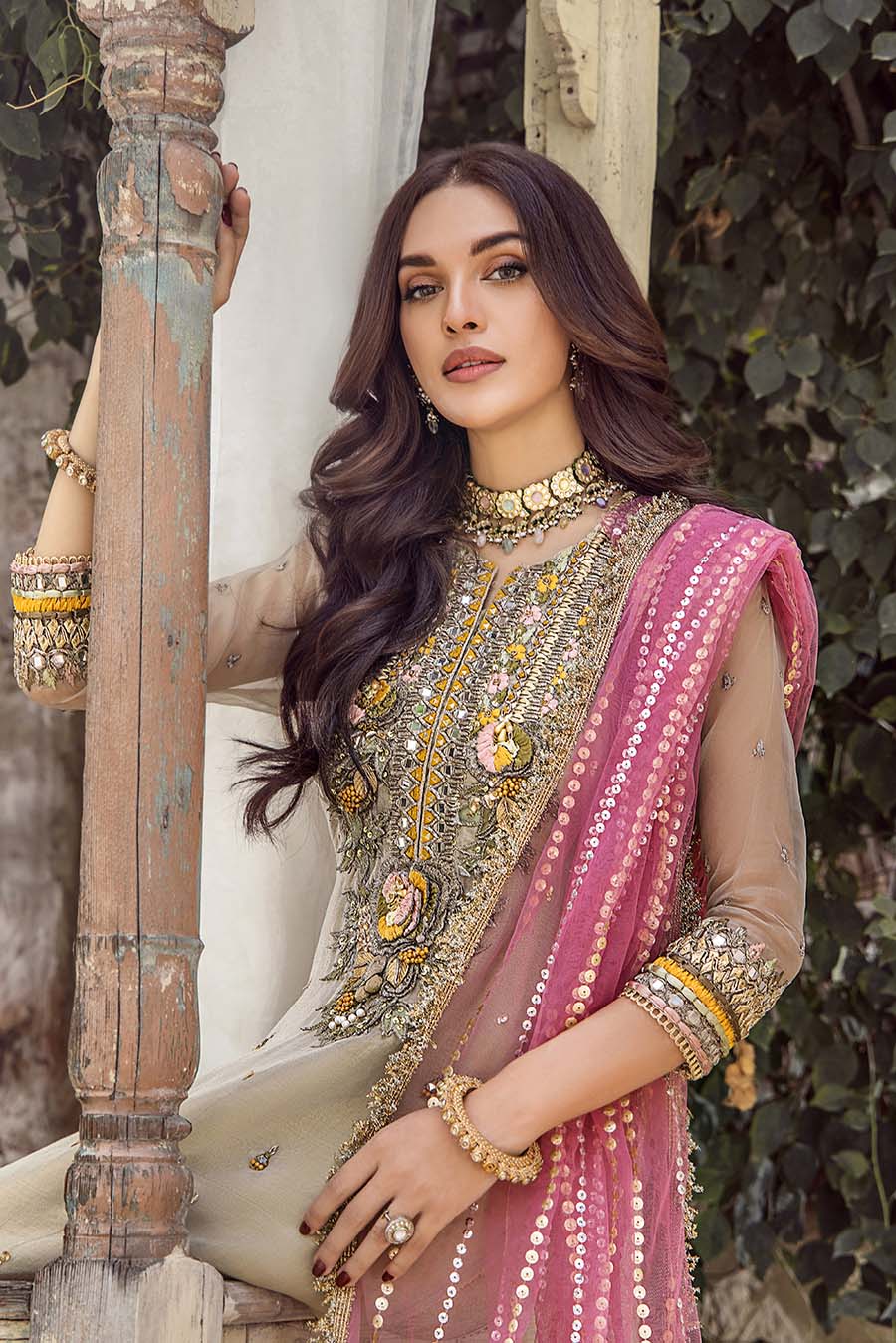 P-239 - Sherry's wardrobe