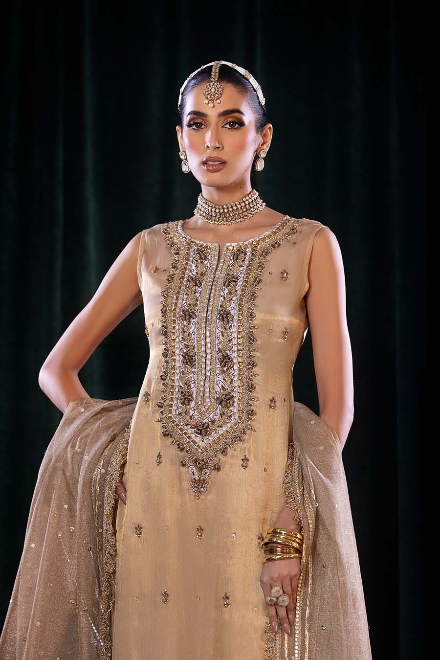 P-254 - Sherry's wardrobe