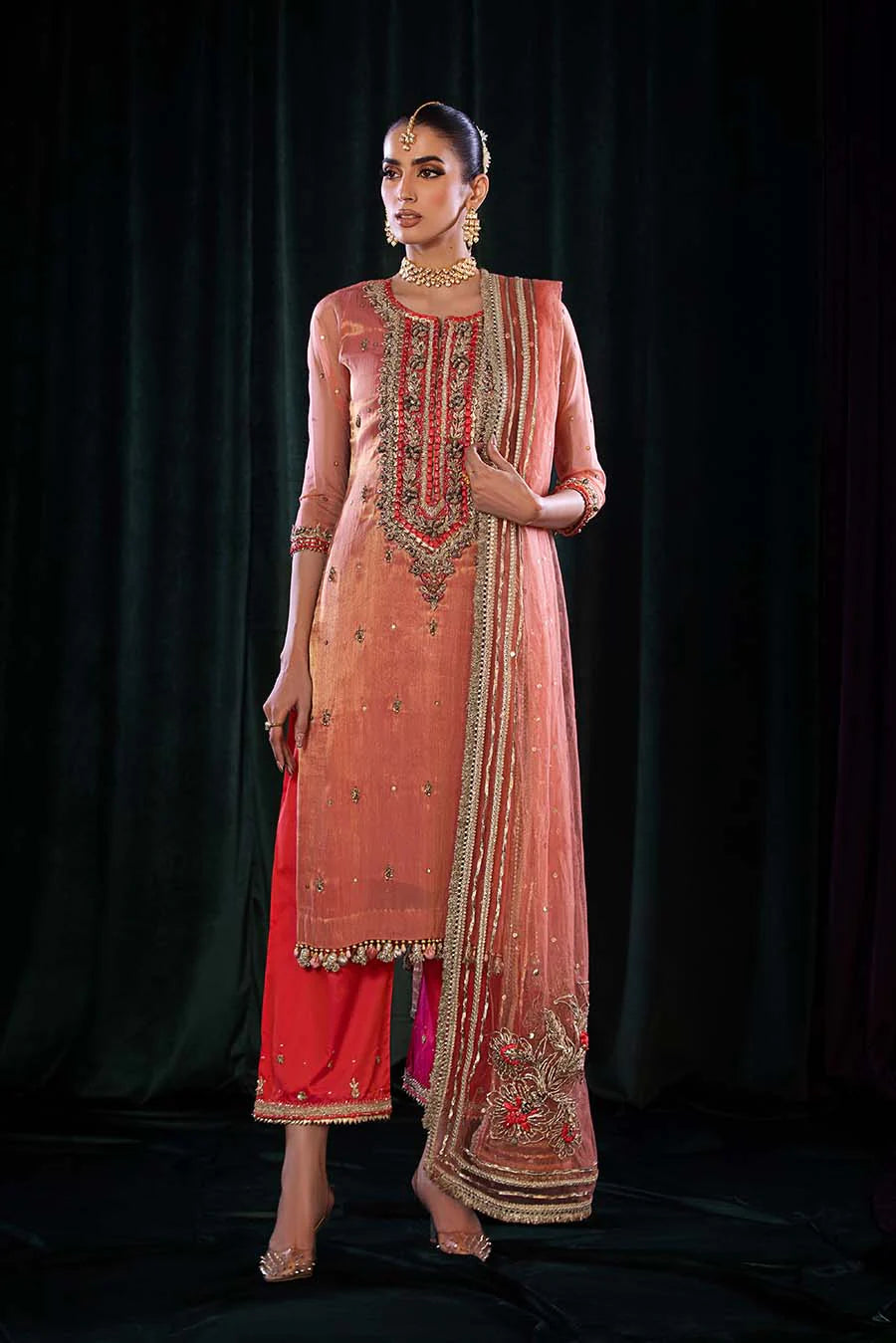P-254 - Sherry's wardrobe