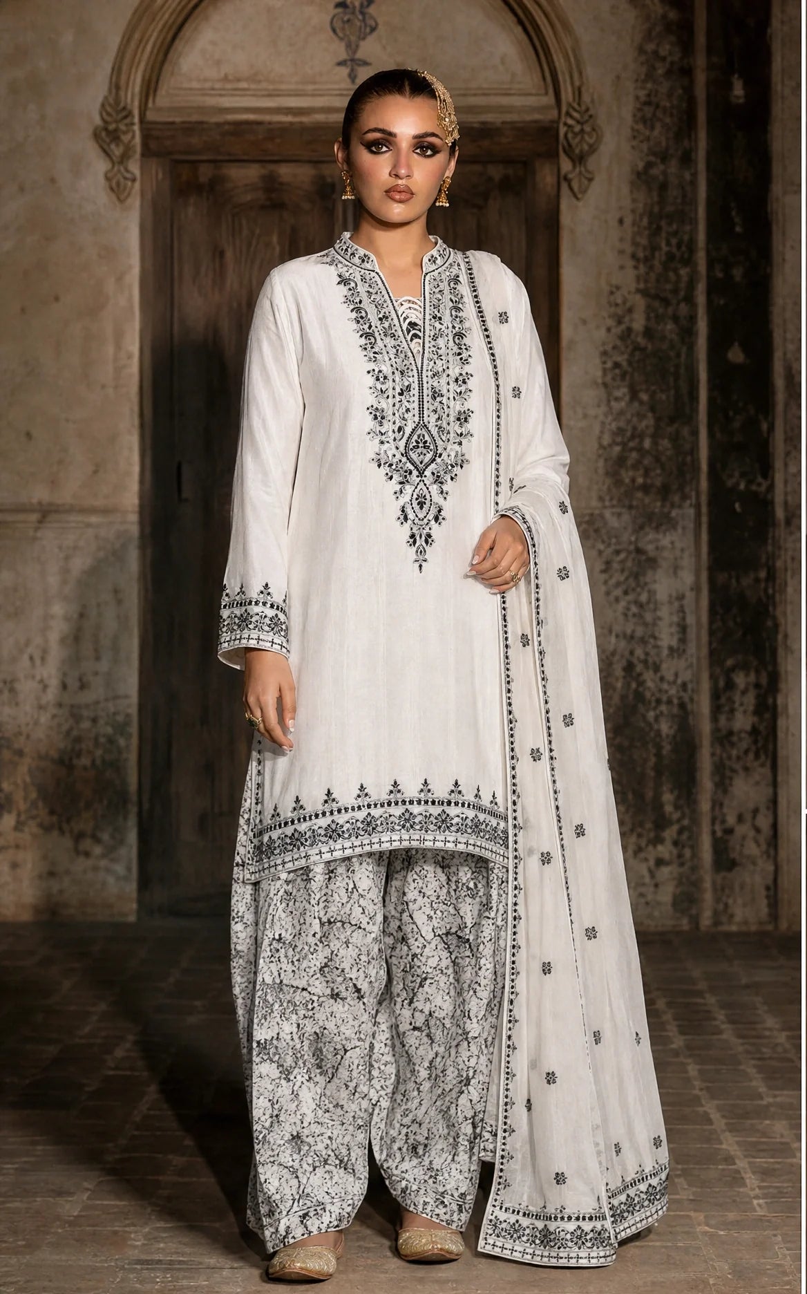 Selene - 3 Piece Embroidered Silk viscose