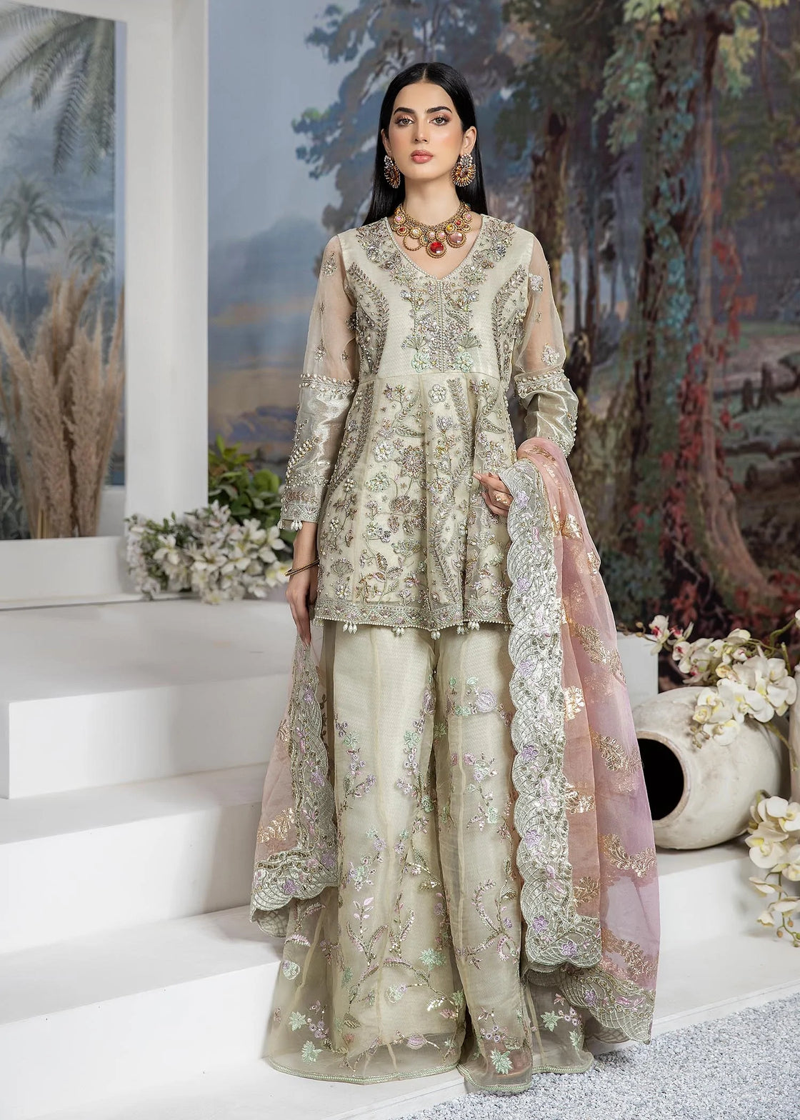 AR 38 - Sherry's wardrobe