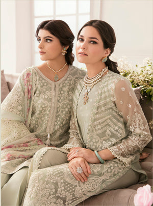 BQU-CH11-D01 - Sherry's wardrobe