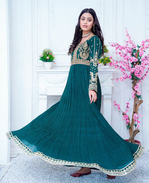 EMERALD - Sherry's wardrobe