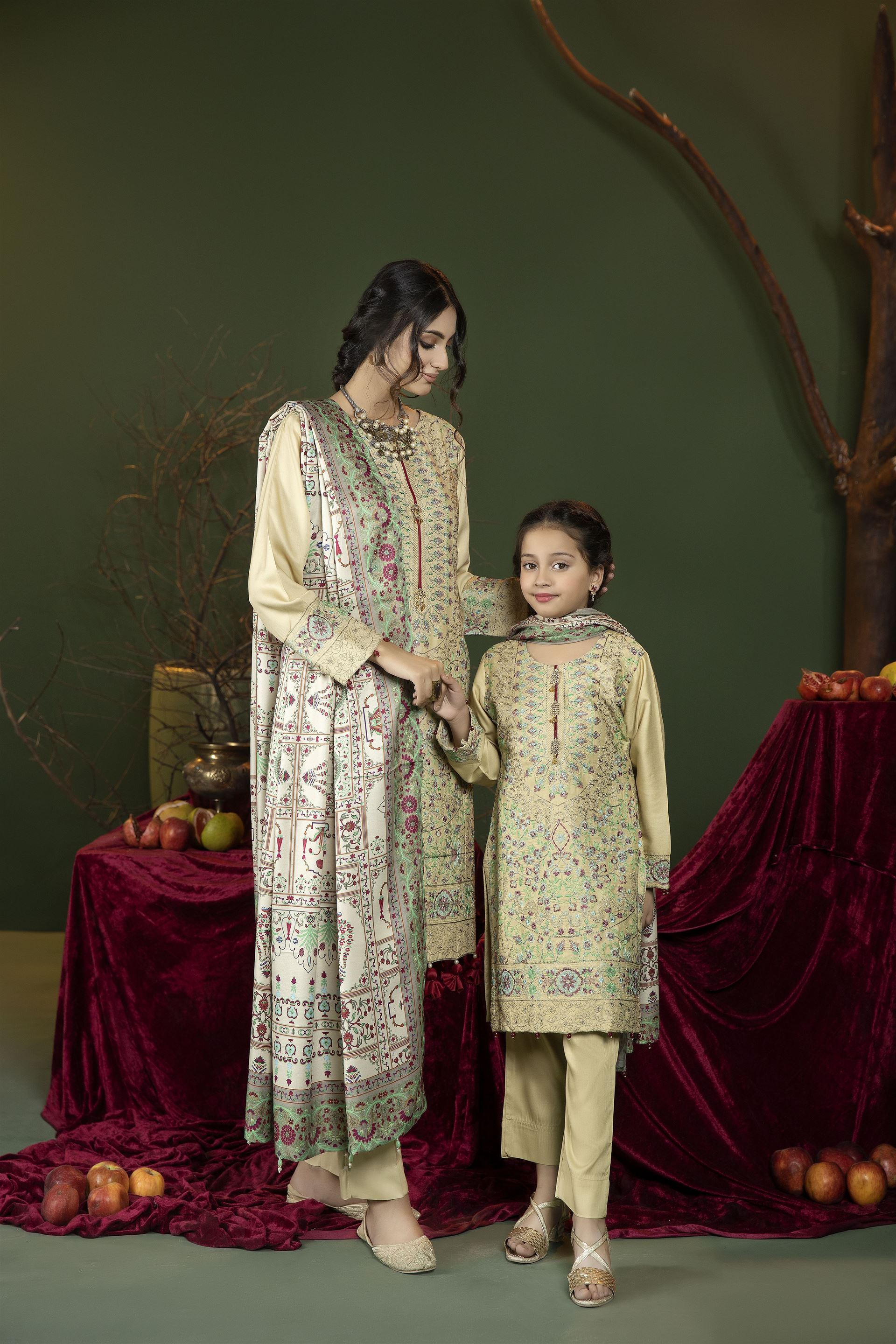 CTR-09 (Kids) - Sherry's wardrobe