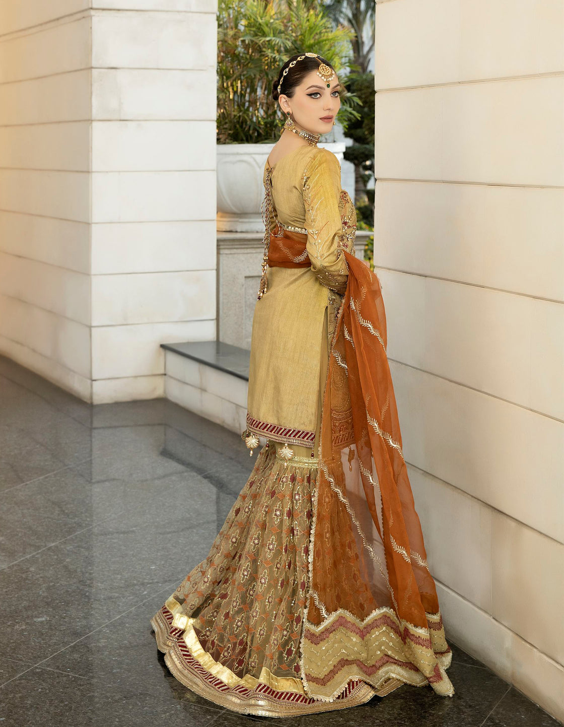 AROOSH - AR 69 - Sherry's wardrobe