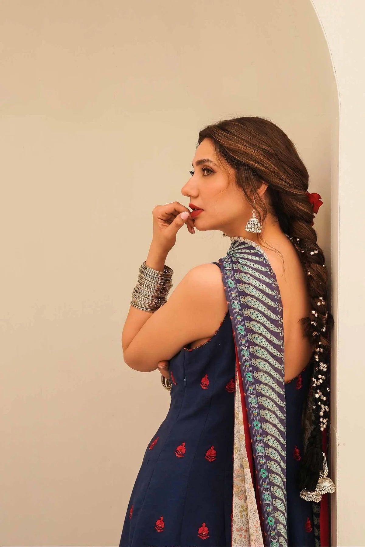 D23-10A - Sherry's wardrobe