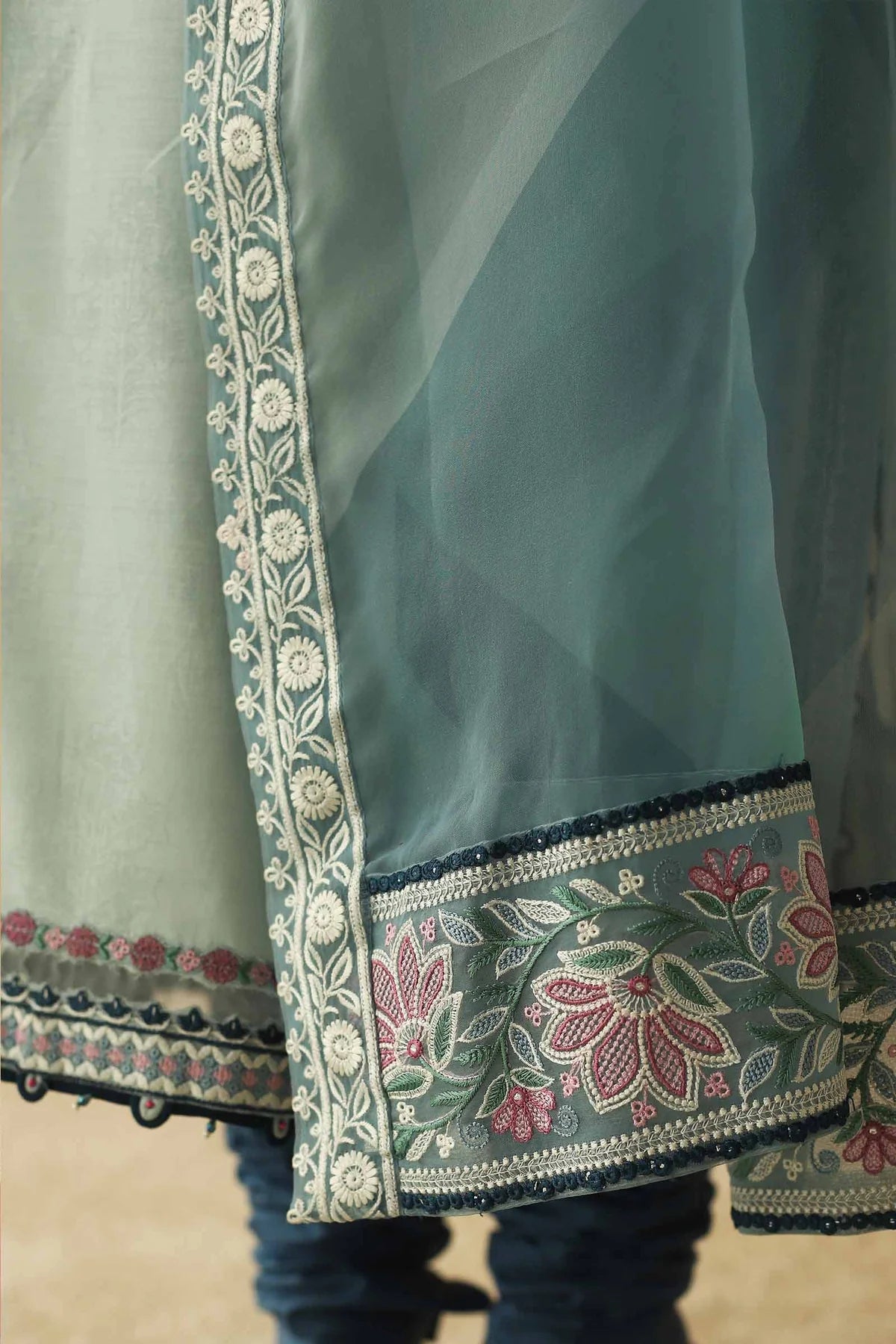 D23-14B - Sherry's wardrobe