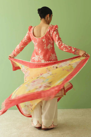 D23-3A - Sherry's wardrobe