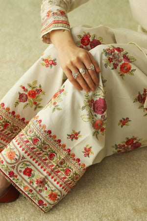 D23-4A - Sherry's wardrobe