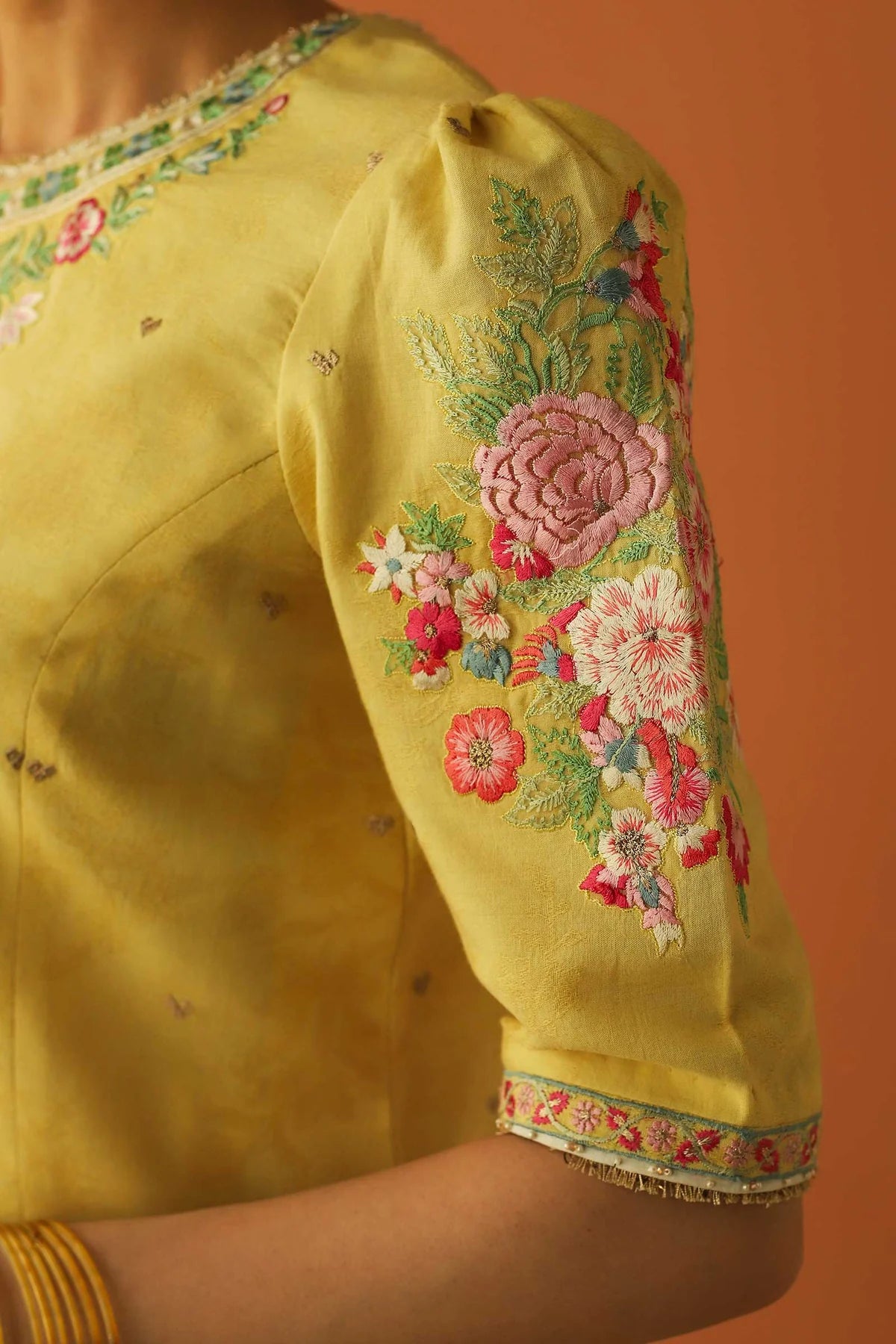 D23-4B - Sherry's wardrobe