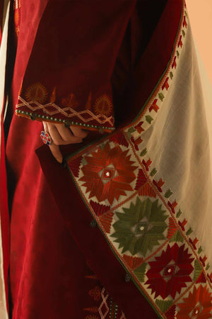 D23-8A - Sherry's wardrobe