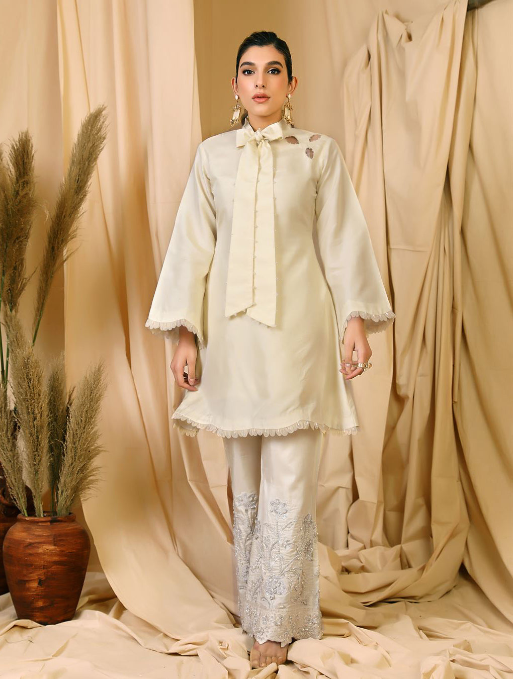 AN-19 - Sherry's wardrobe