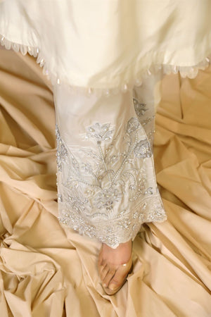 AN-19 - Sherry's wardrobe