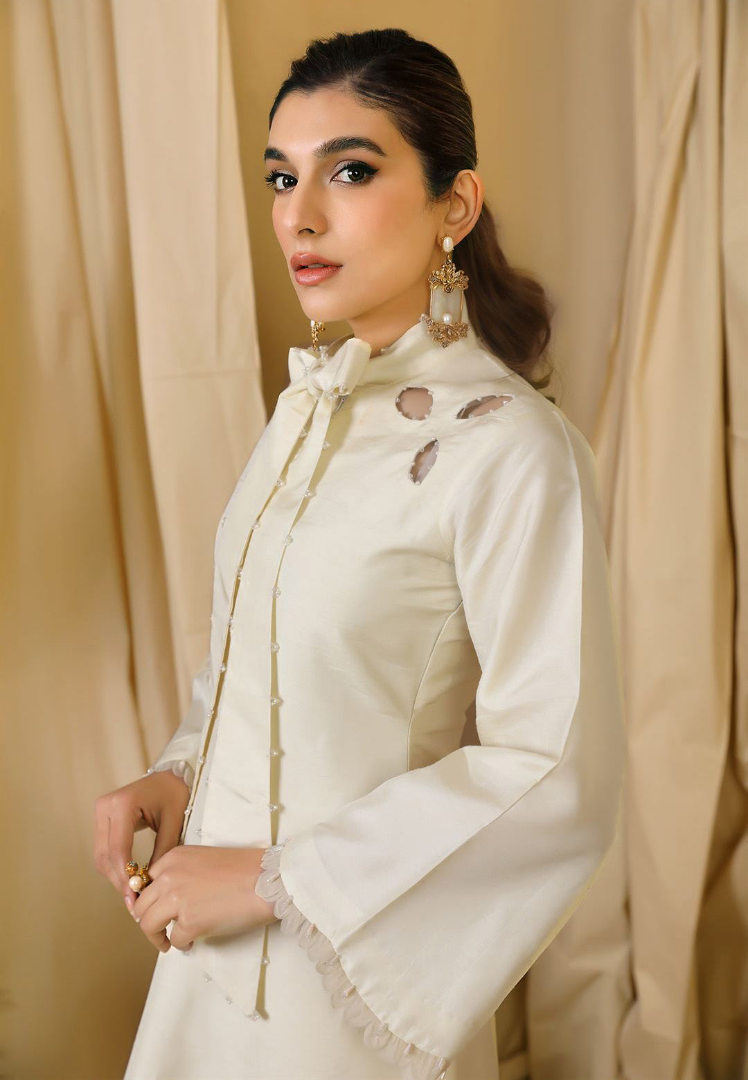 AN-19 - Sherry's wardrobe