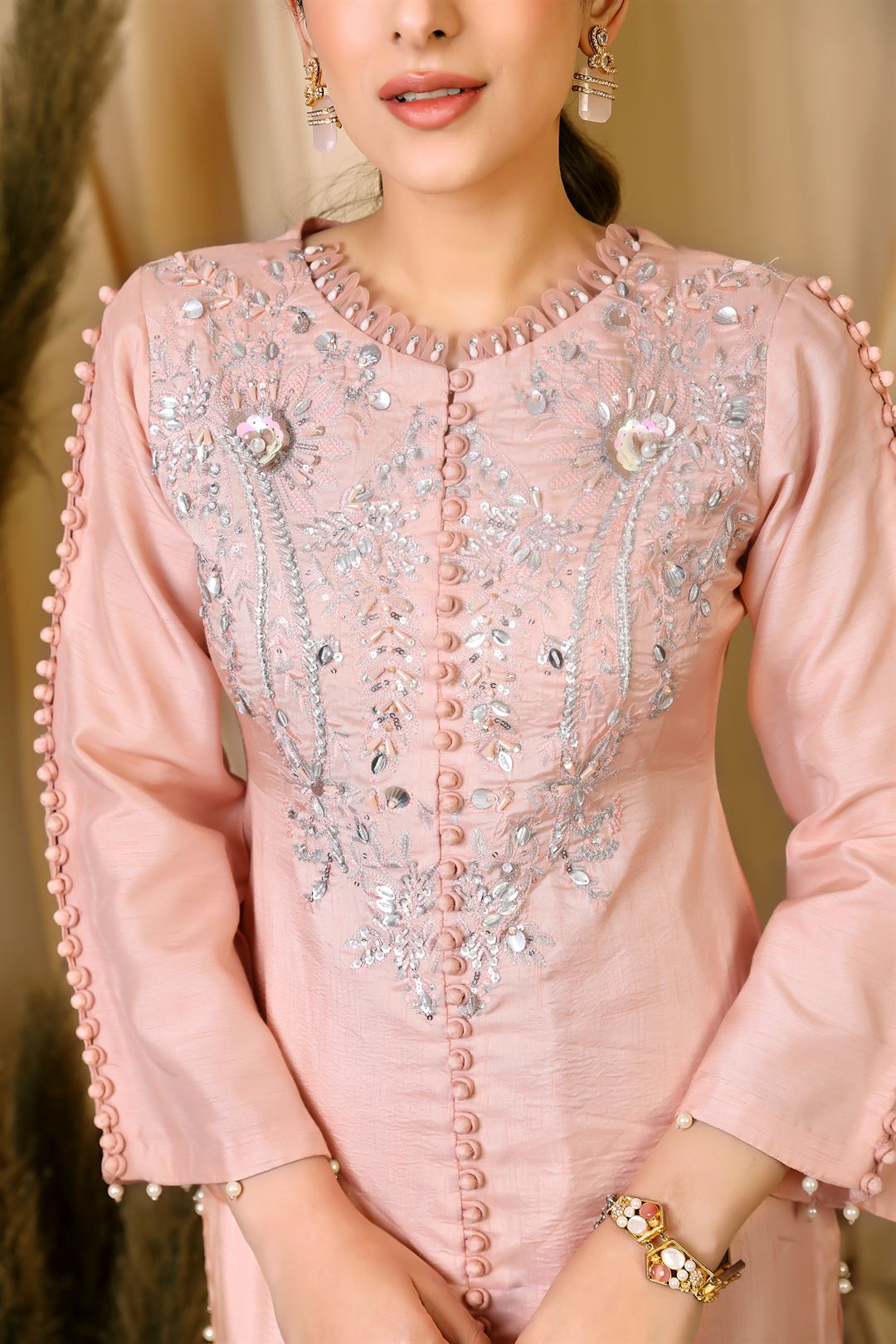 AN-11 - Sherry's wardrobe