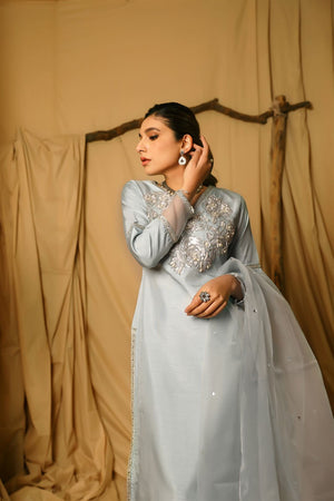 AN-17 - Sherry's wardrobe