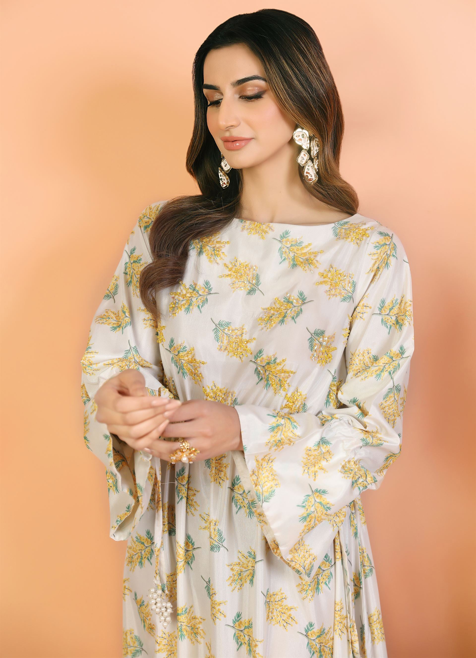 AN-06 - Sherry's wardrobe