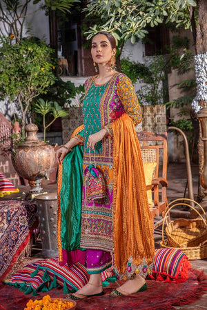 E-304 - Sherry's wardrobe