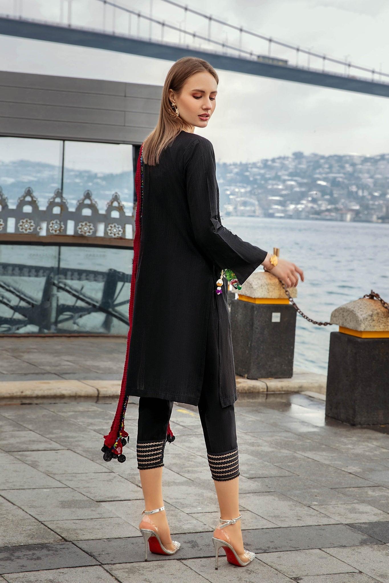 F-114 KB - Sherry's wardrobe