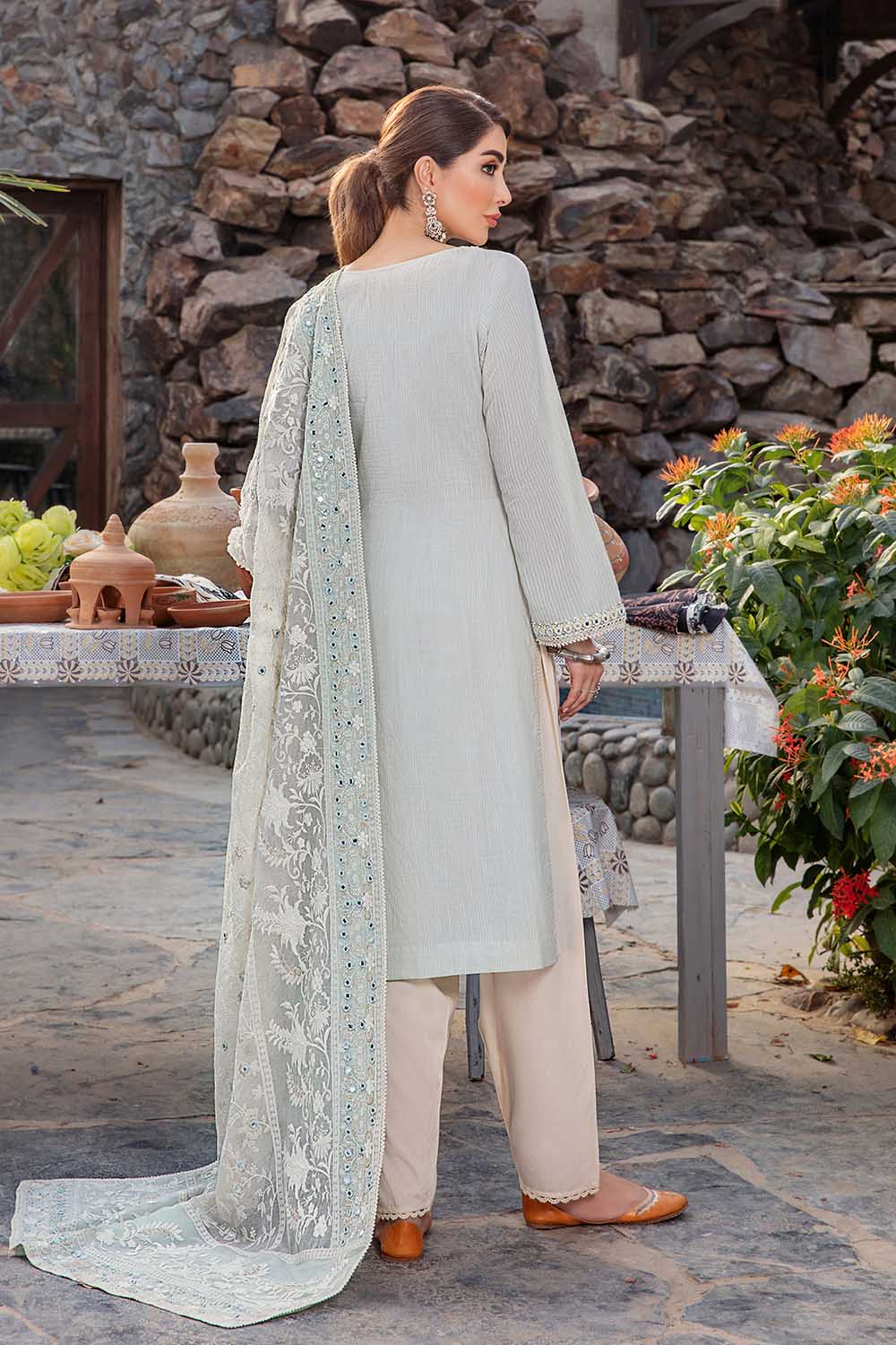 F-119 - Sherry's wardrobe