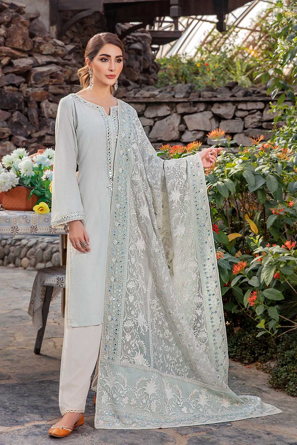 F-119 - Sherry's wardrobe