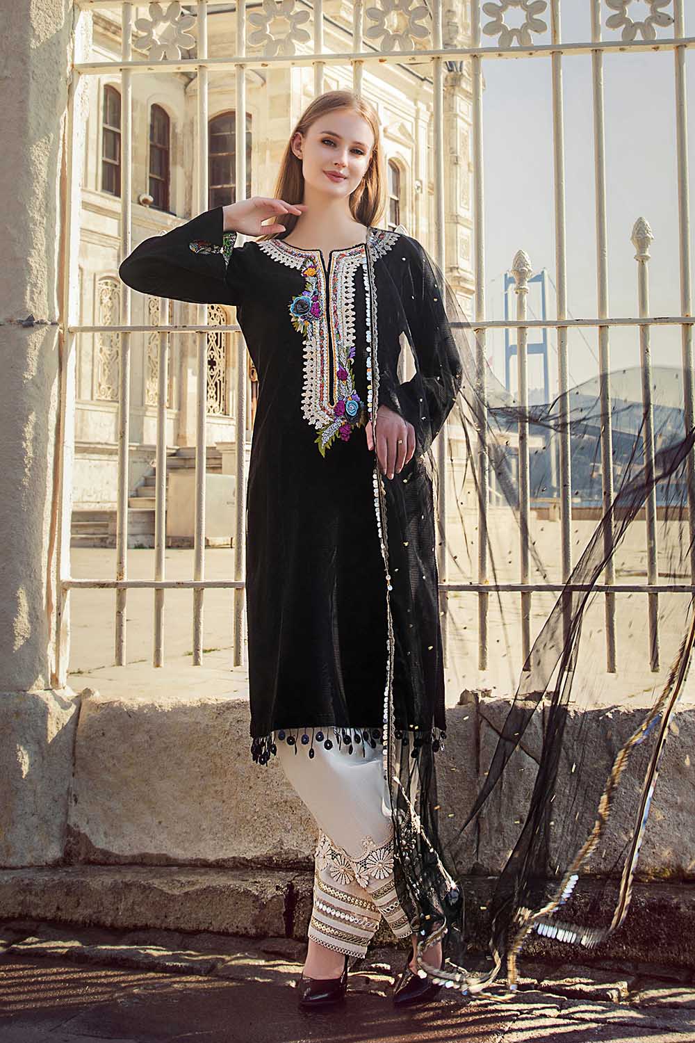 F-120 - Sherry's wardrobe