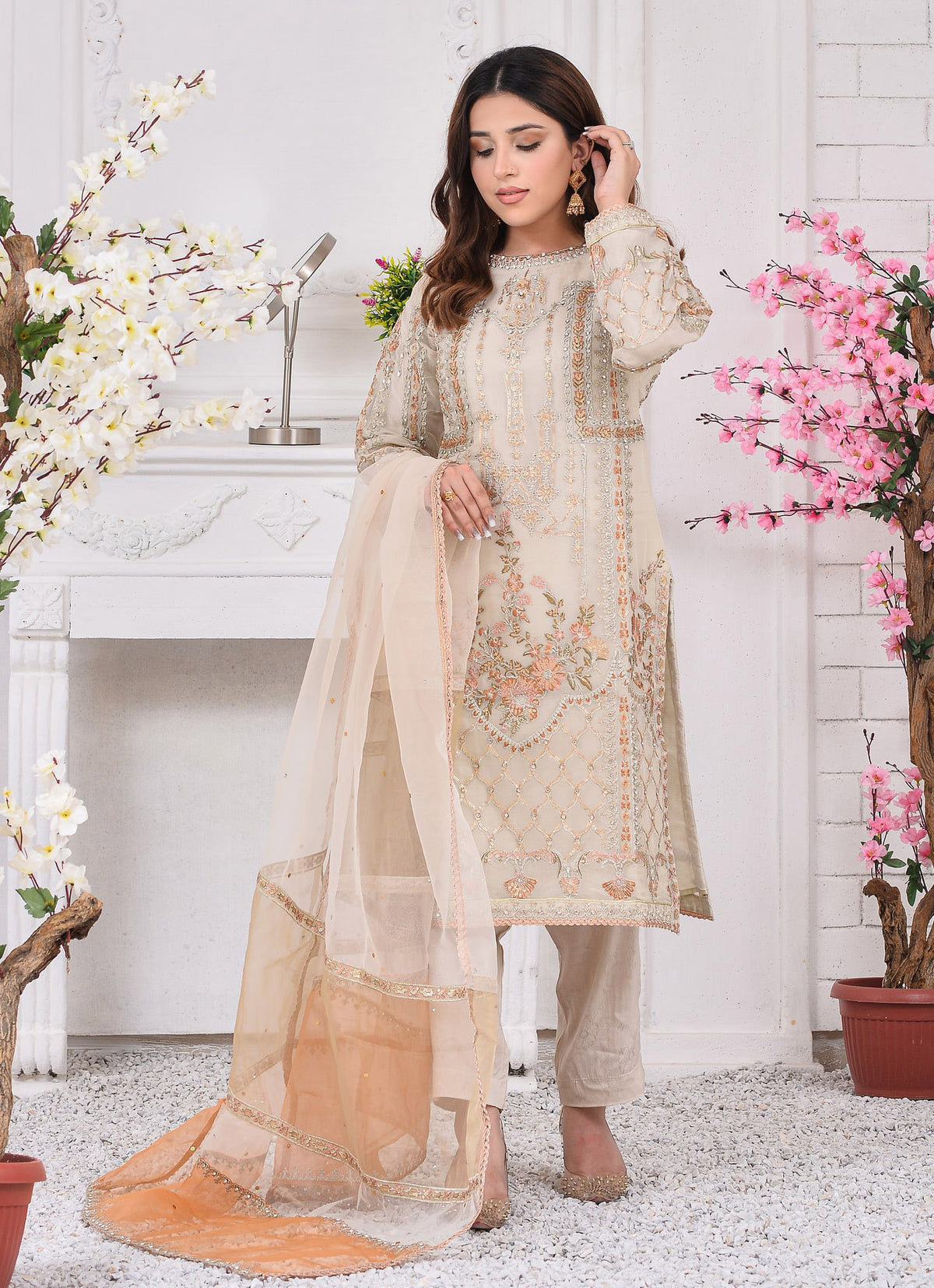 NAFEES - Sherry's wardrobe