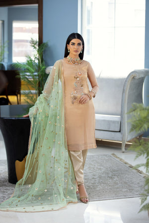 P-220 - Sherry's wardrobe