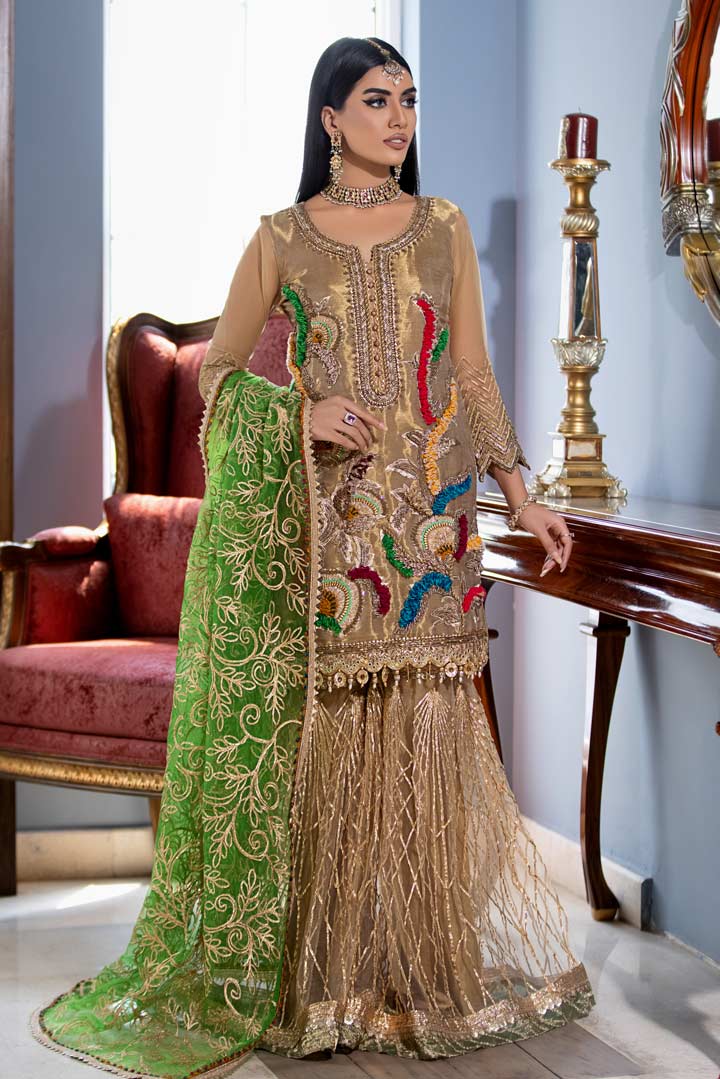 P-226 - Sherry's wardrobe