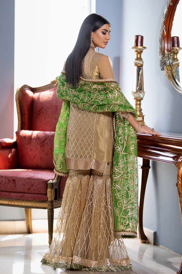 P-226 - Sherry's wardrobe