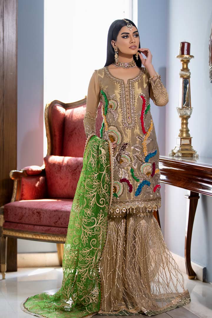 P-226 - Sherry's wardrobe