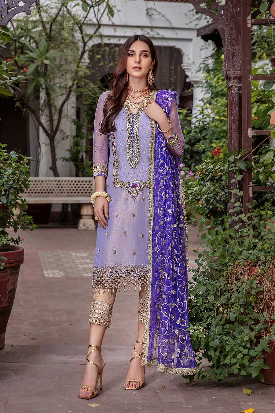 P-235 - Sherry's wardrobe