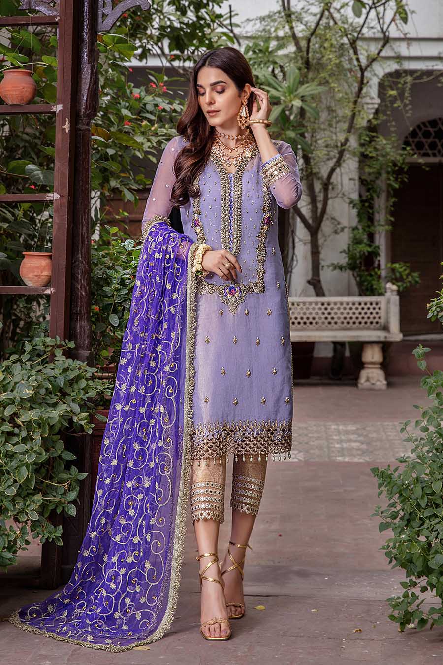 P-235 - Sherry's wardrobe