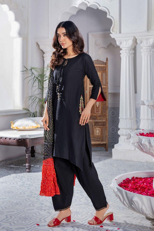 F-110 KB - Sherry's wardrobe