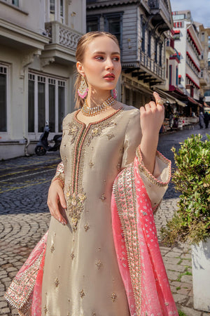 P-219 - Sherry's wardrobe