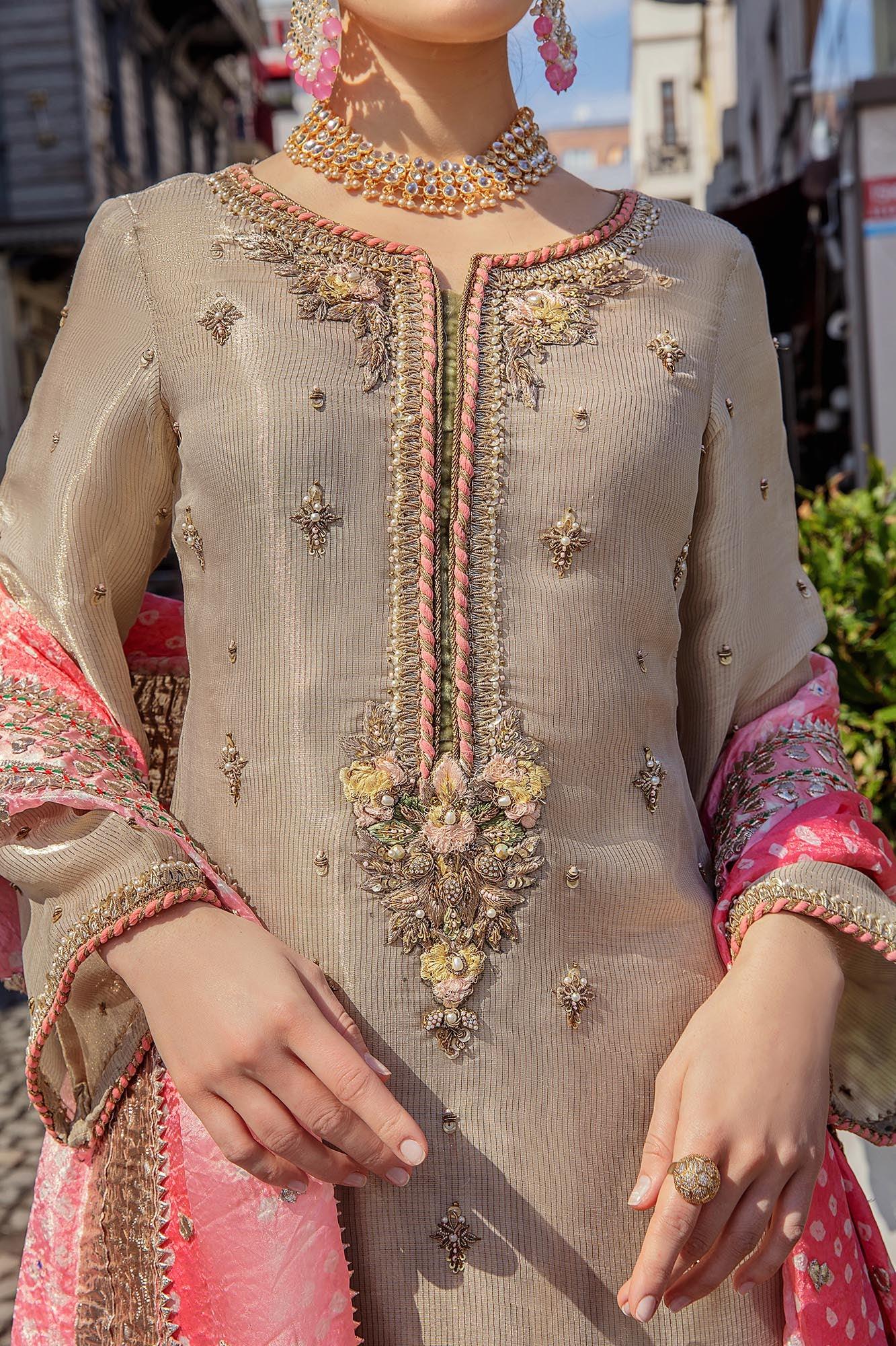 P-219 - Sherry's wardrobe